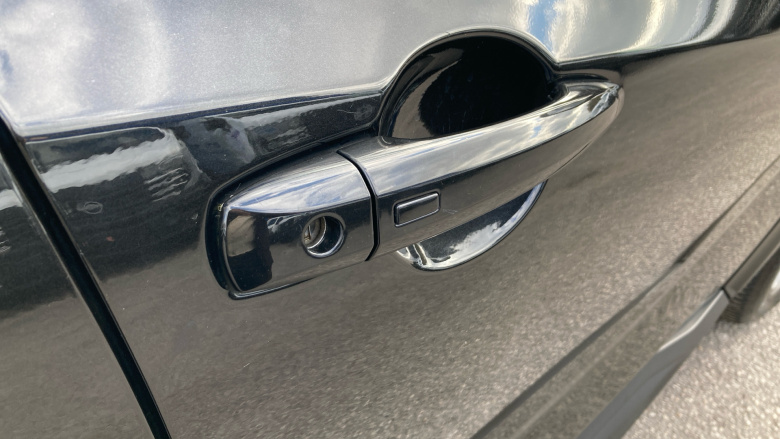 Nissan Juke 1.0 DiG-T 114 N-Connecta 5dr Petrol Hatchback